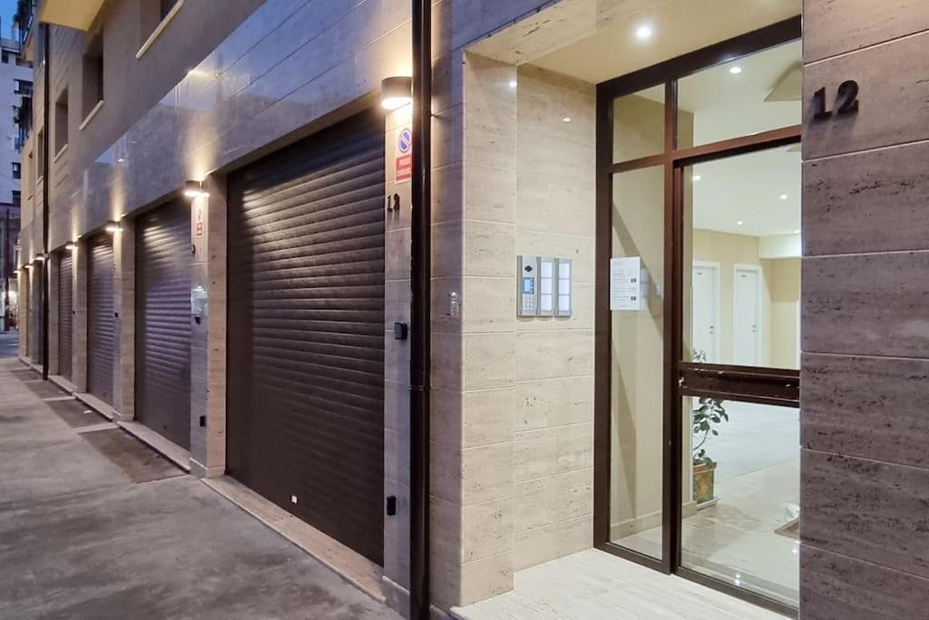 Simply The Best - Apartment And Parking Space By Balsamotto Palermo Bagian luar foto